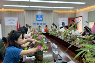 伤情不乐观？邮报：萨拉赫非洲杯伤退时强忍着泪水？